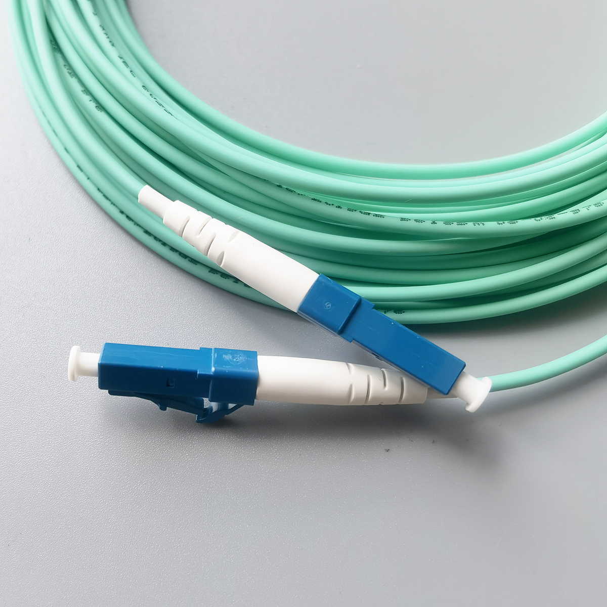 FTTH OM3 10G Fiber Optic Cable LC UPC to LC UPC 3M 5M 10M Multimode 2.0mm Core LSZH Patch Cord