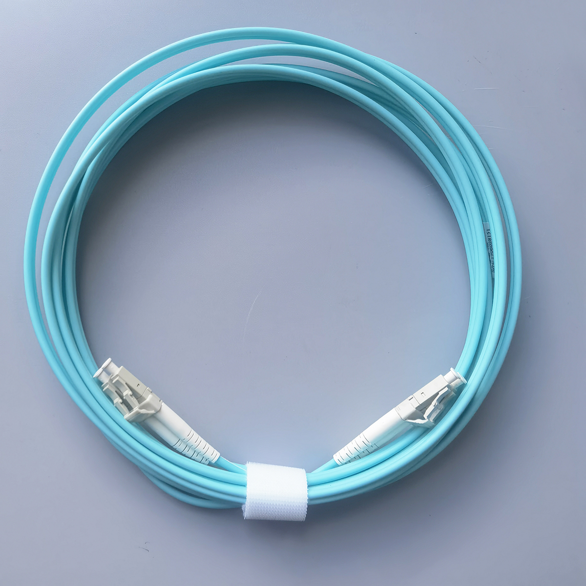 FTTH LC UPC to LC UPC OM3 Fiber Optic Cable 10Gbps Multimode Duplex 2.0mm Jumper for Data Center