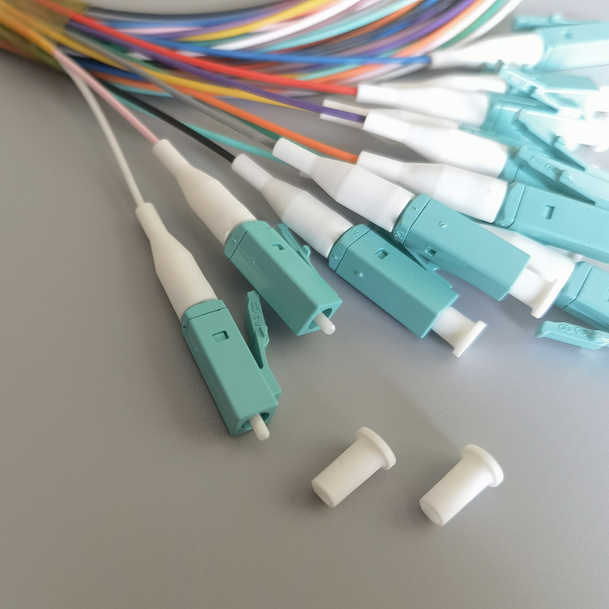 FTTH LC UPC Fiber Optic Pigtail 12 Colors OM3 Multimode 0.9mm 1M FTTR Indoor Patch Cord Tail Fiber