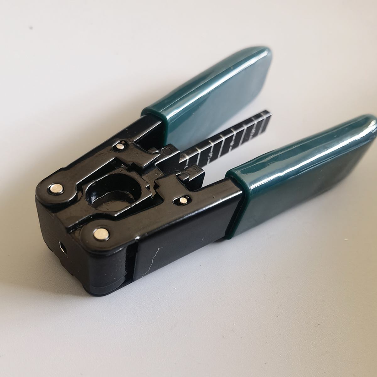 FTTH Optical Fiber Stripper 1 Core Fiber Optic Stripping Tool Practical Optical Cable Stripper FTTH Optical Fiber Stripper 1 Core Fiber Optic Stripping Tool Practical Optical Cable Stripper