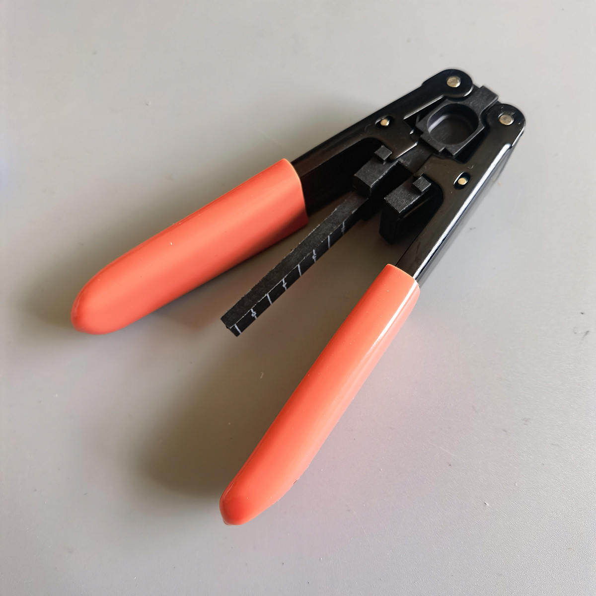 FTTH Optical Fiber Stripper 1 Core Fiber Optic Stripping Tool Practical Optical Cable Stripper FTTH Optical Fiber Stripper 1 Core Fiber Optic Stripping Tool Practical Optical Cable Stripper