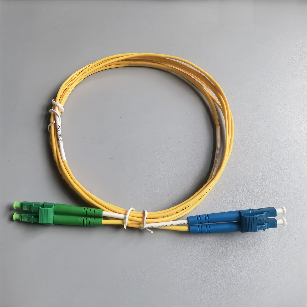 High Quality FTTH Fiber Optic Internet Cable LC/APC to LC/UPC Single Mode Duplex 2.0mm Patch Cord High Quality FTTH Fiber Optic Internet Cable LC/APC to LC/UPC Single Mode Duplex 2.0mm Patch Cord