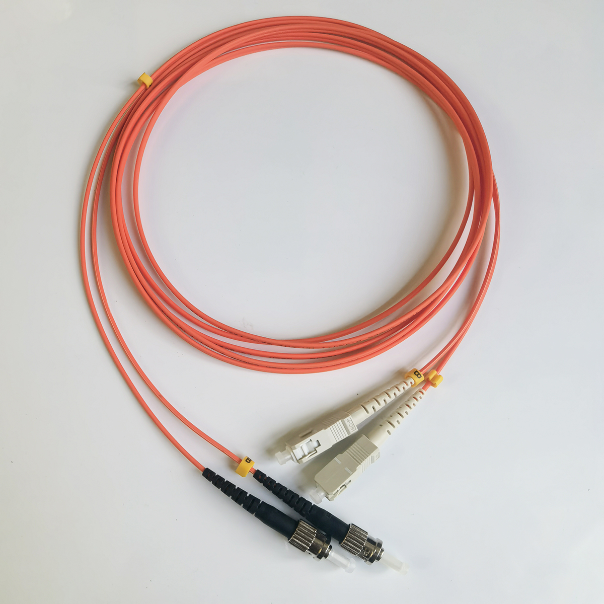 Fiber Optic Cable ST/UPC to SC/UPC 3M OM1 62.5/125μm Multimode Duplex 2.0mm LSZH FTTH Extension Cord Fiber Optic Cable ST/UPC to SC/UPC 3M OM1 62.5/125μm Multimode Duplex 2.0mm LSZH FTTH Extension Cord