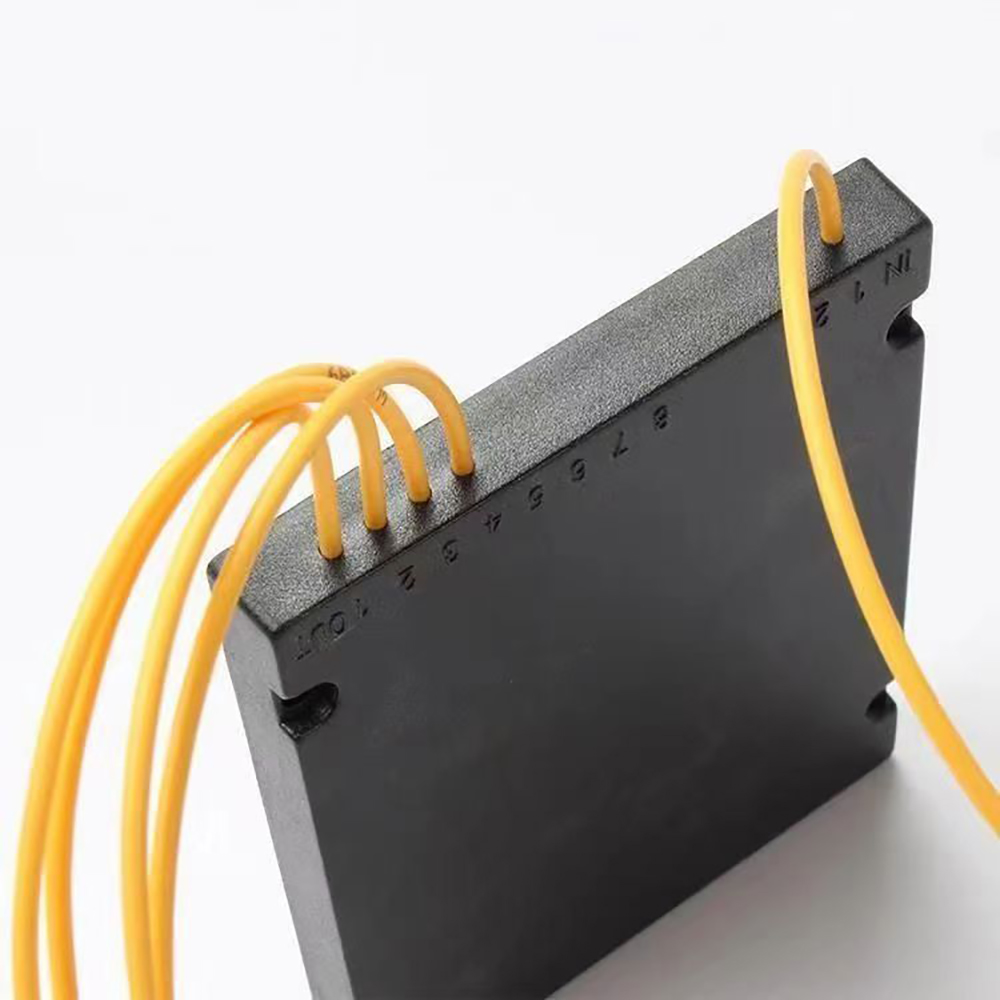 FTTH Fiber Optic Splitter Box SC/APC 1x2 1x4 1x8 1x16 PLC Cassette Type Optical Splitter 1.5M Fiber FTTH Fiber Optic Splitter Box SC/APC 1x2 1x4 1x8 1x16 PLC Cassette Type Optical Splitter 1.5M Fiber