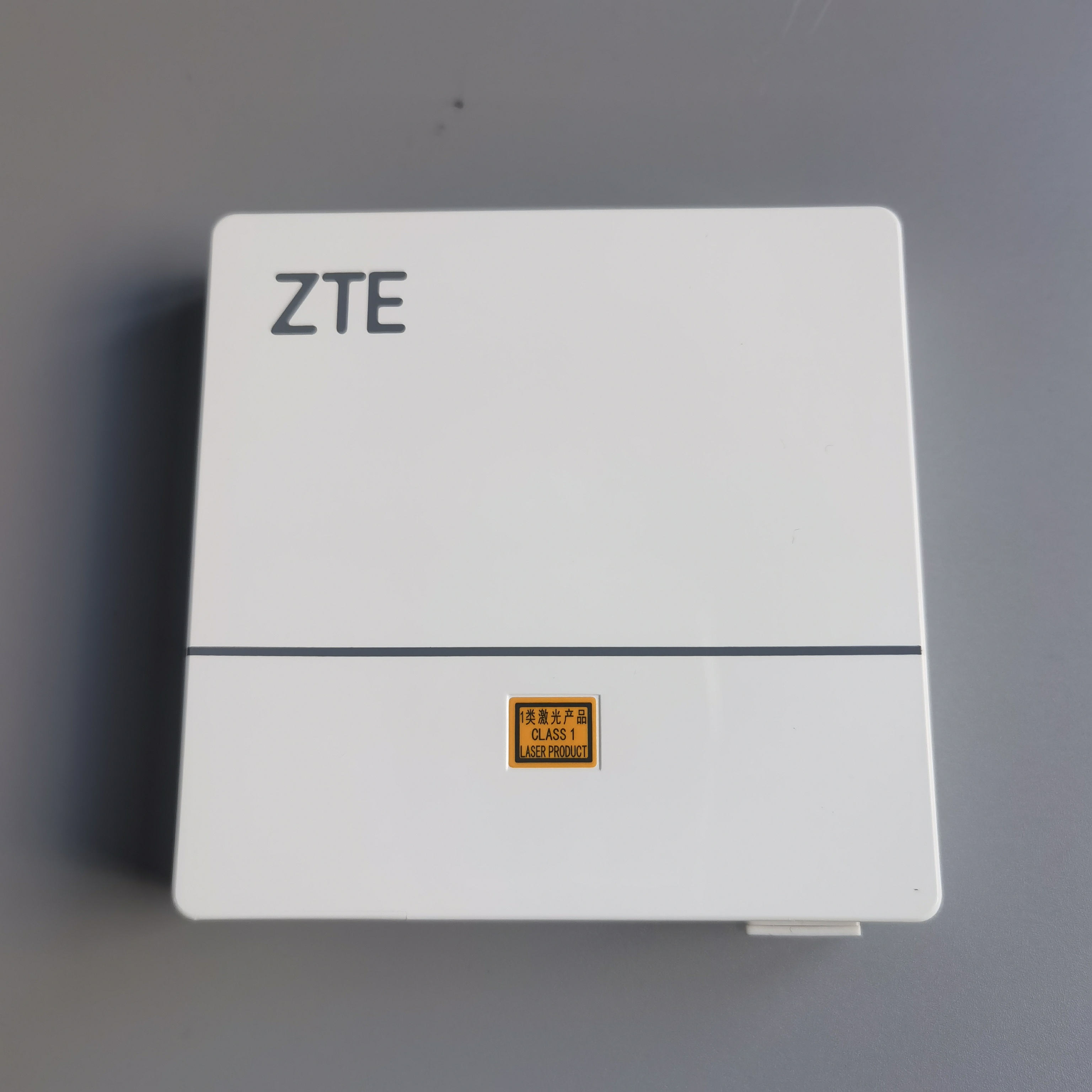 FTTH 86-Type Fiber Optic Terminal Box 1-Core Wall Mounted SC Connector Optical Splitter Junction Box