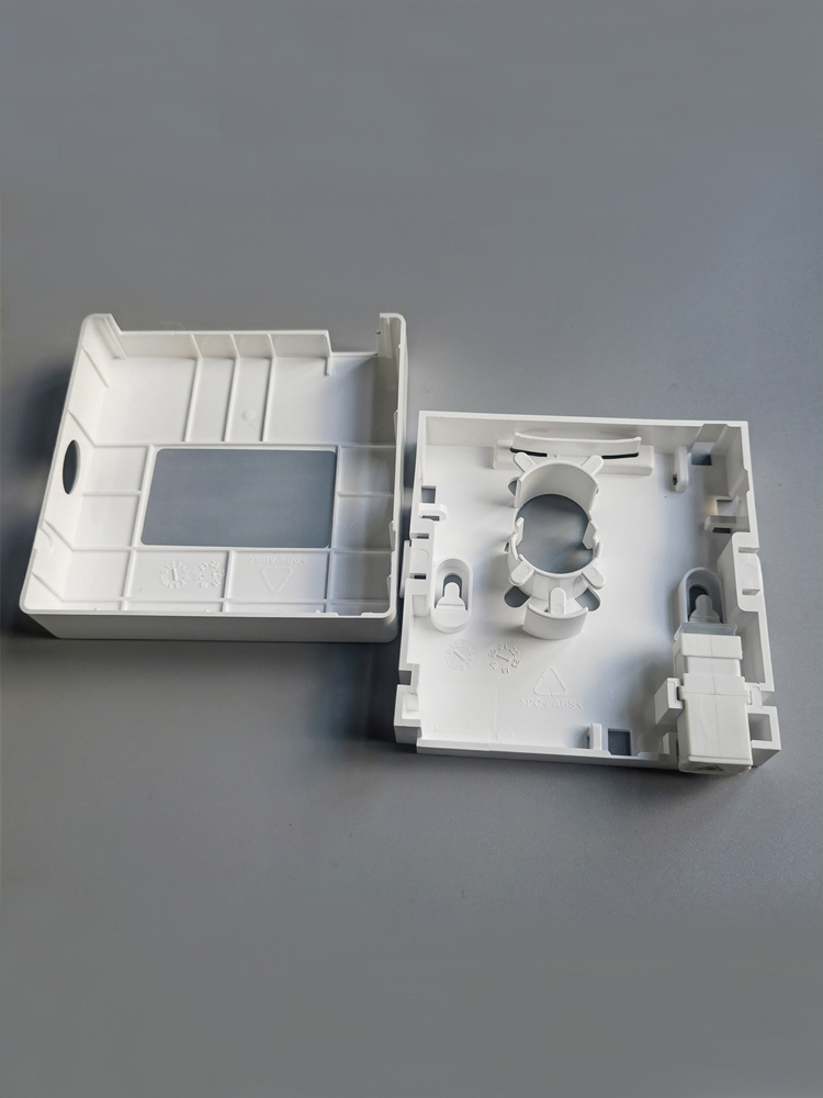 FTTH 86-Type Fiber Optic Terminal Box 1-Core Wall Mounted SC Connector Optical Splitter Junction Box