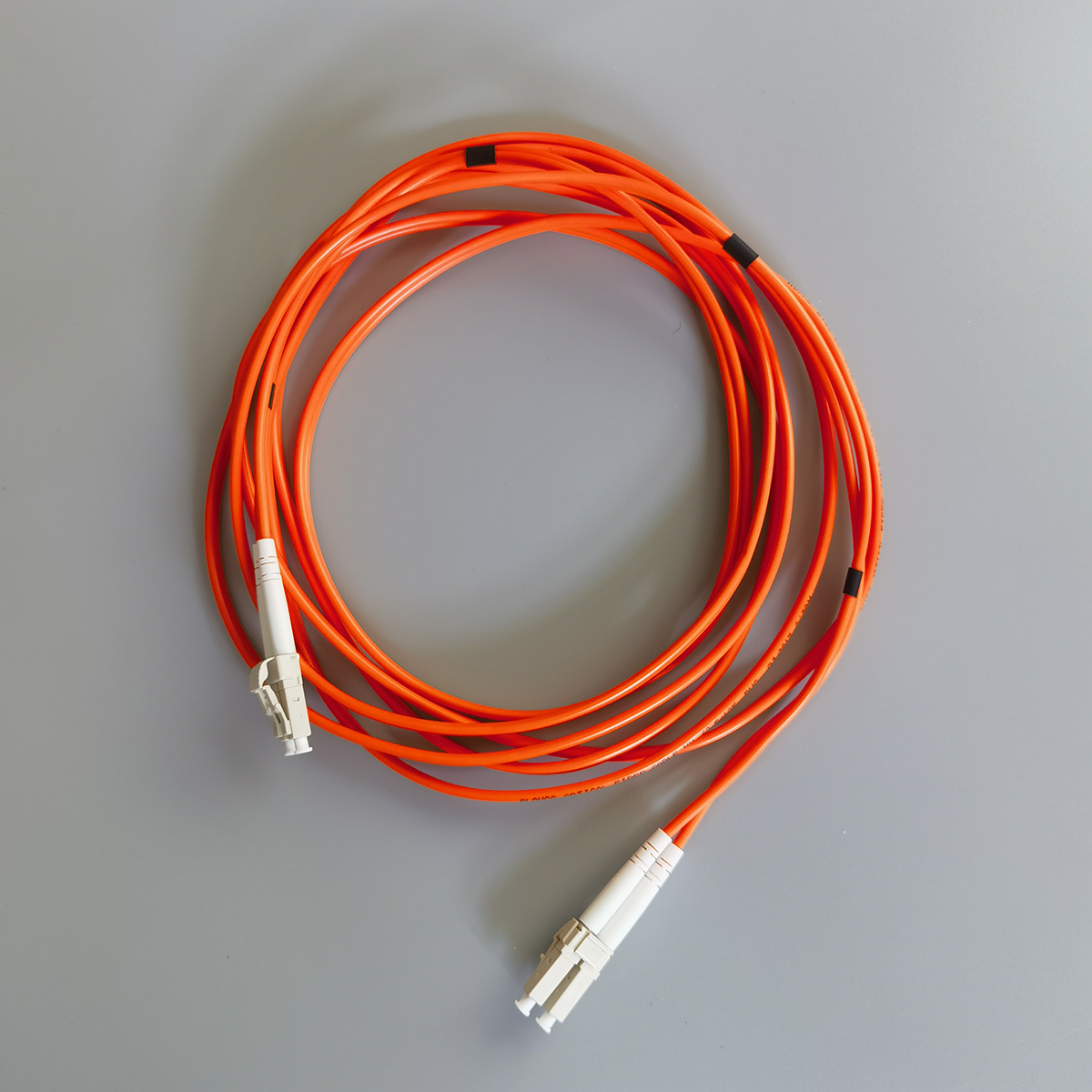 FTTH OM1 Fiber Optic Cable Duplex Multimode LC UPC to LC UPC 3M 62.5 125μm Indoor Extension Cord FTTH OM1 Fiber Optic Cable Duplex Multimode LC UPC to LC UPC 3M 62.5 125μm Indoor Extension Cord
