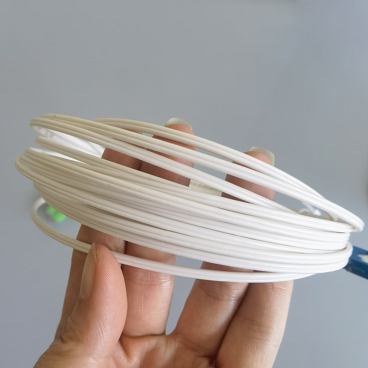 FTTH SC APC- SC UPC Indoor Fiber Optic Drop Cable Single Mode Simplex Patch Cord Custom Length FTTH SC APC- SC UPC Indoor Fiber Optic Drop Cable Single Mode Simplex Patch Cord Custom Length