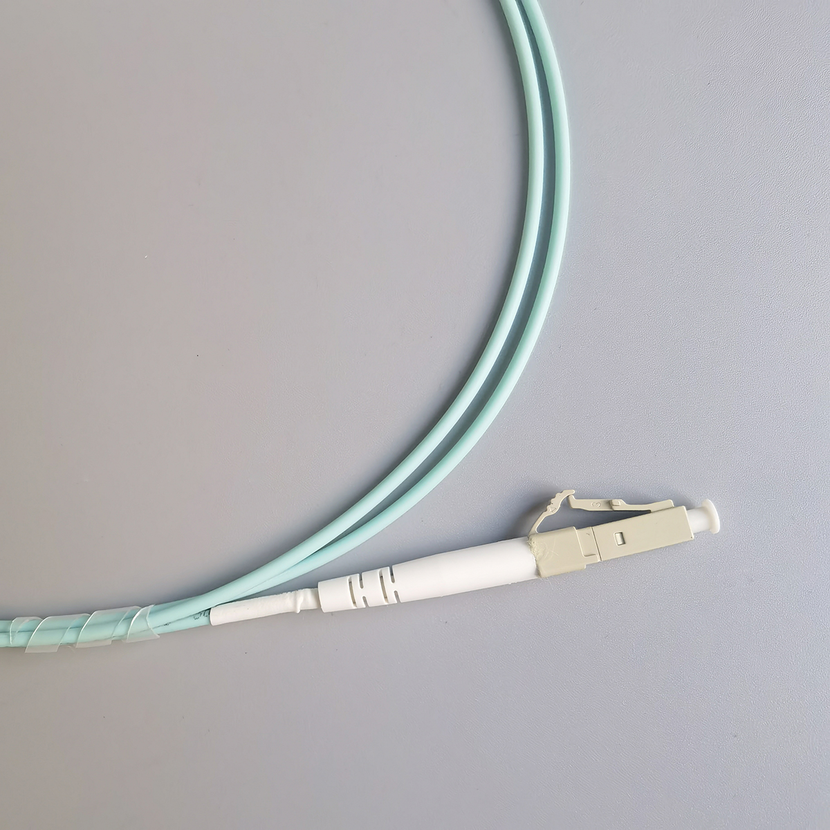 FTTH OM3 LC UPC Fiber Optic Pigtail Multimode 1M LSZH 2.0mm Converter Patch Cord Extension Cord