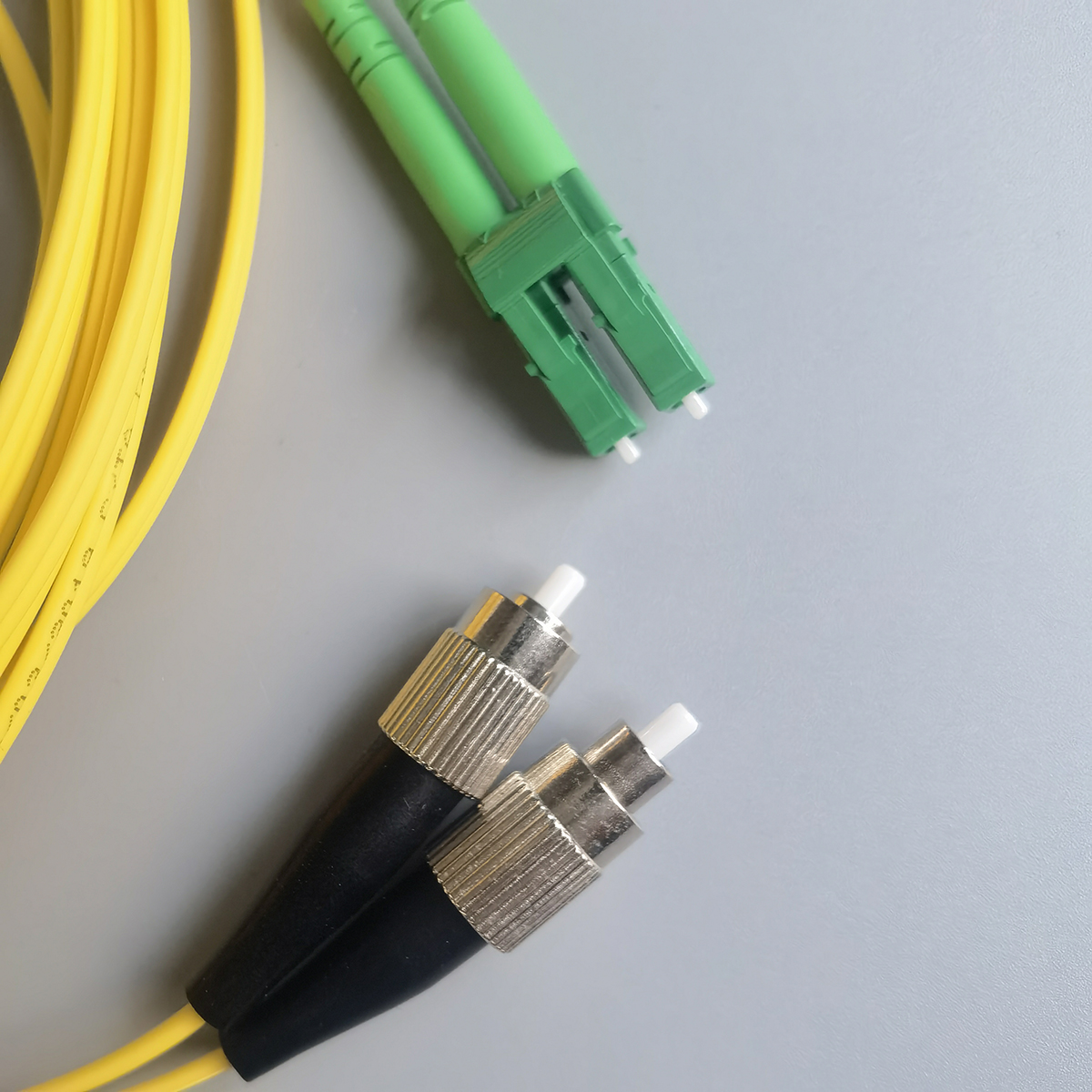 FTTH LC APC to FC PC Duplex Fiber Optic Patch Cord 2.0mm LSZH Single Mode Cable 5m 7m