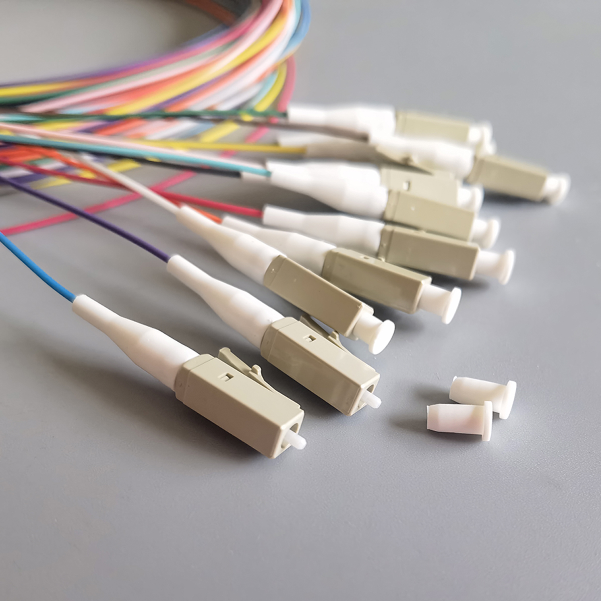 FTTH OM2 Fiber Optic Pigtail LC UPC Multimode 50/125μm 0.9mm 2m 12 Colors Indoor Cable High Quality