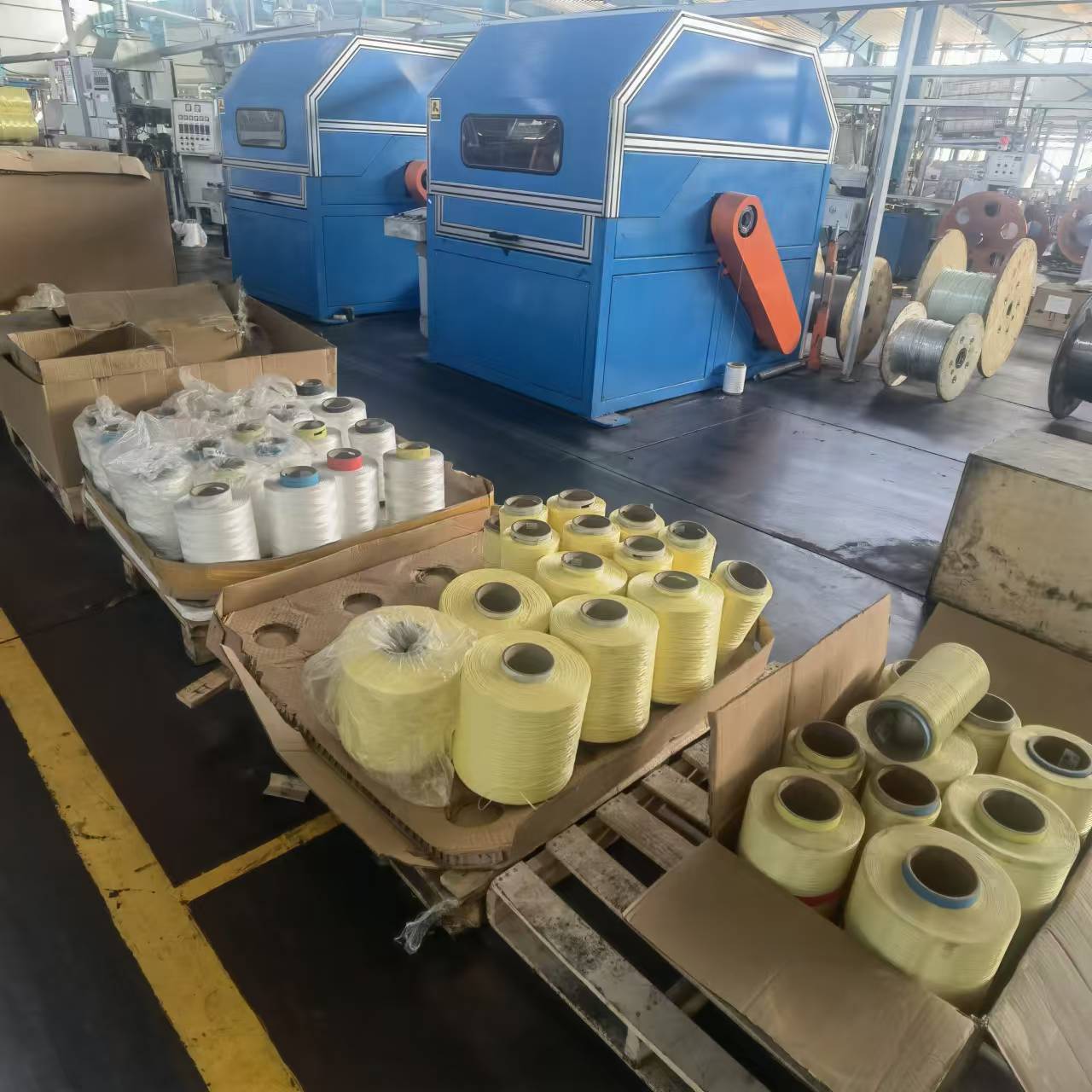 Our Professional Fiber Optic Cable Manufacturing Factory is Running at Full Capacity