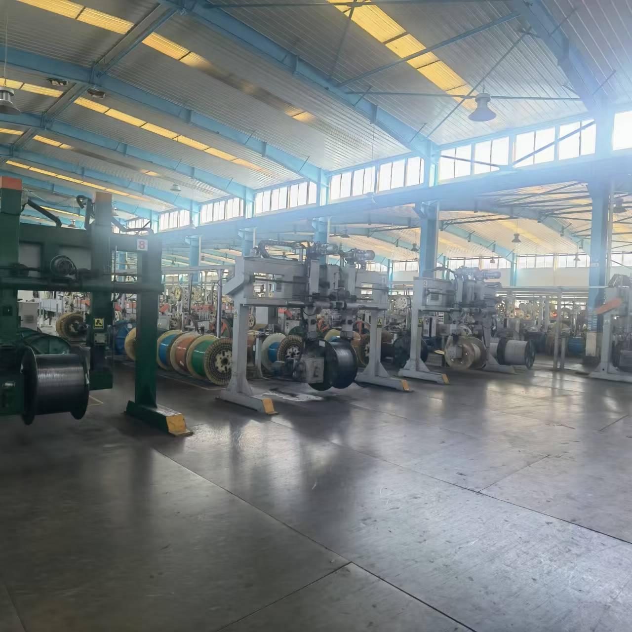 Our Professional Fiber Optic Cable Manufacturing Factory is Running at Full Capacity