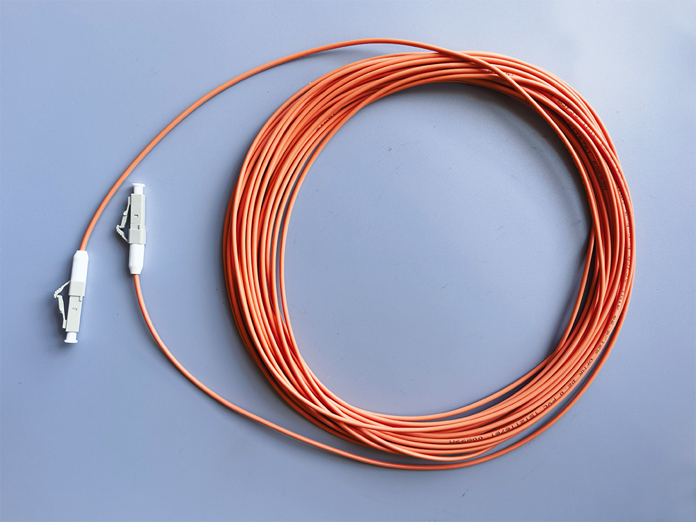 FTTH LC UPC LC UPC Fiber Optic Patch Cable Indoor 2.0mm Multi Mode 62.5 125 Single Core Patch Cord FTTH LC UPC LC UPC Fiber Optic Patch Cable Indoor 2.0mm Multi Mode 62.5 125 Single Core Patch Cord