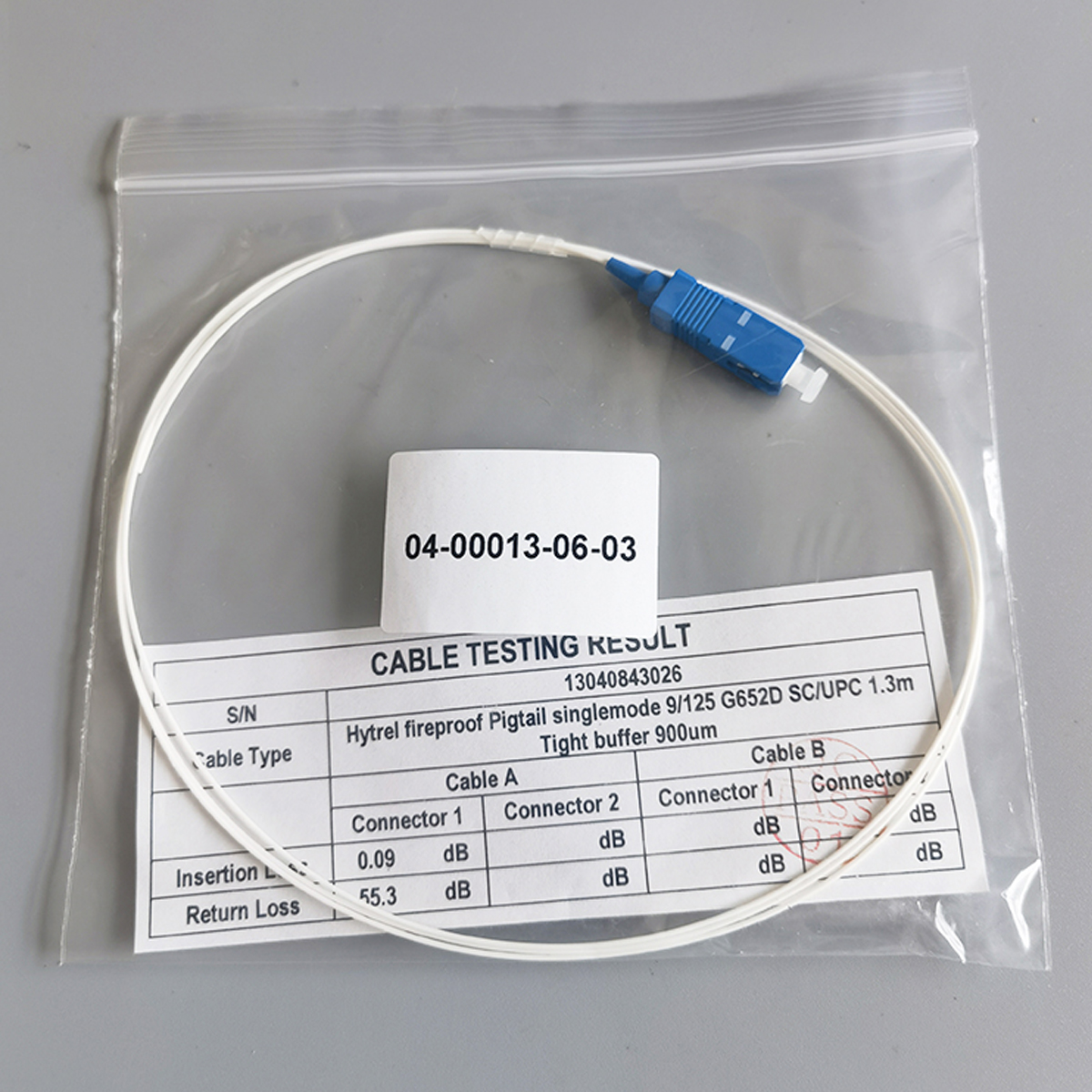 FTTH Single Mode Fiber Pigtail SC/UPC Connector 1.3M 9/125μm G652D 0.9mm Indoor Fiber Optic Cable