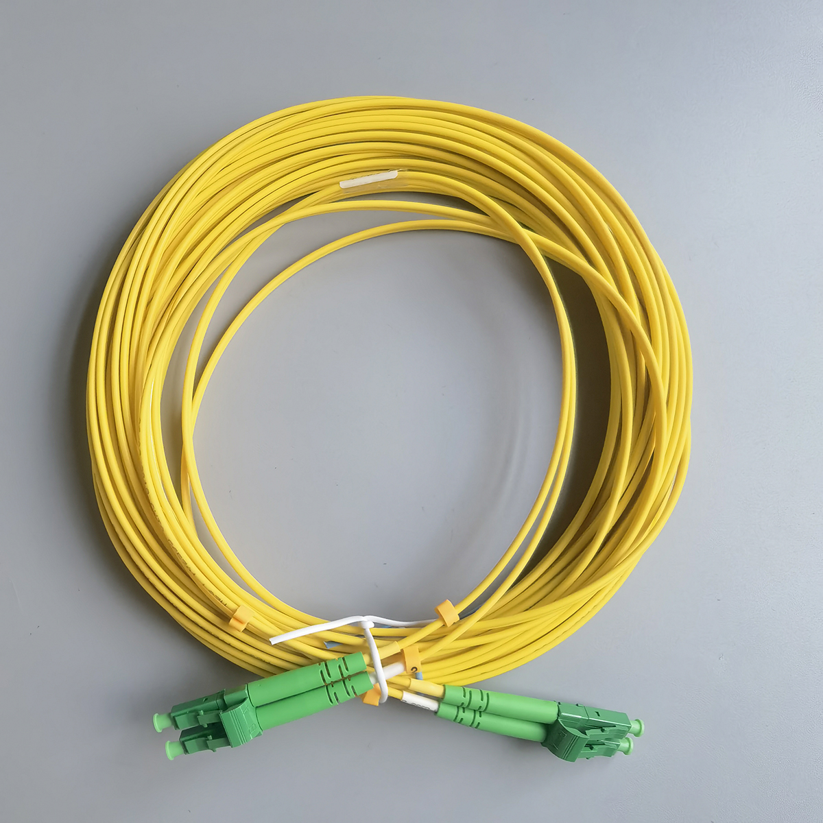 FTTH Fiber Optic Cable Single Mode Double Core LC/APC to LC/APC G657A1 LSZH 2.0mm Indoor Fiber Cable