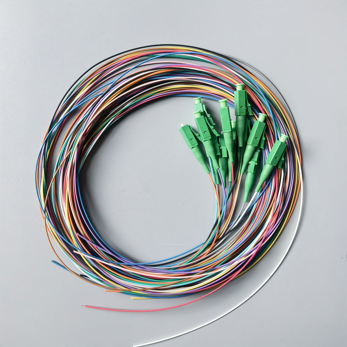 FTTH Fiber Optic Pigtail LC/APC 12 Colors Single Mode 0.9mm Optical Cable Indoor Splicing Patch Cord