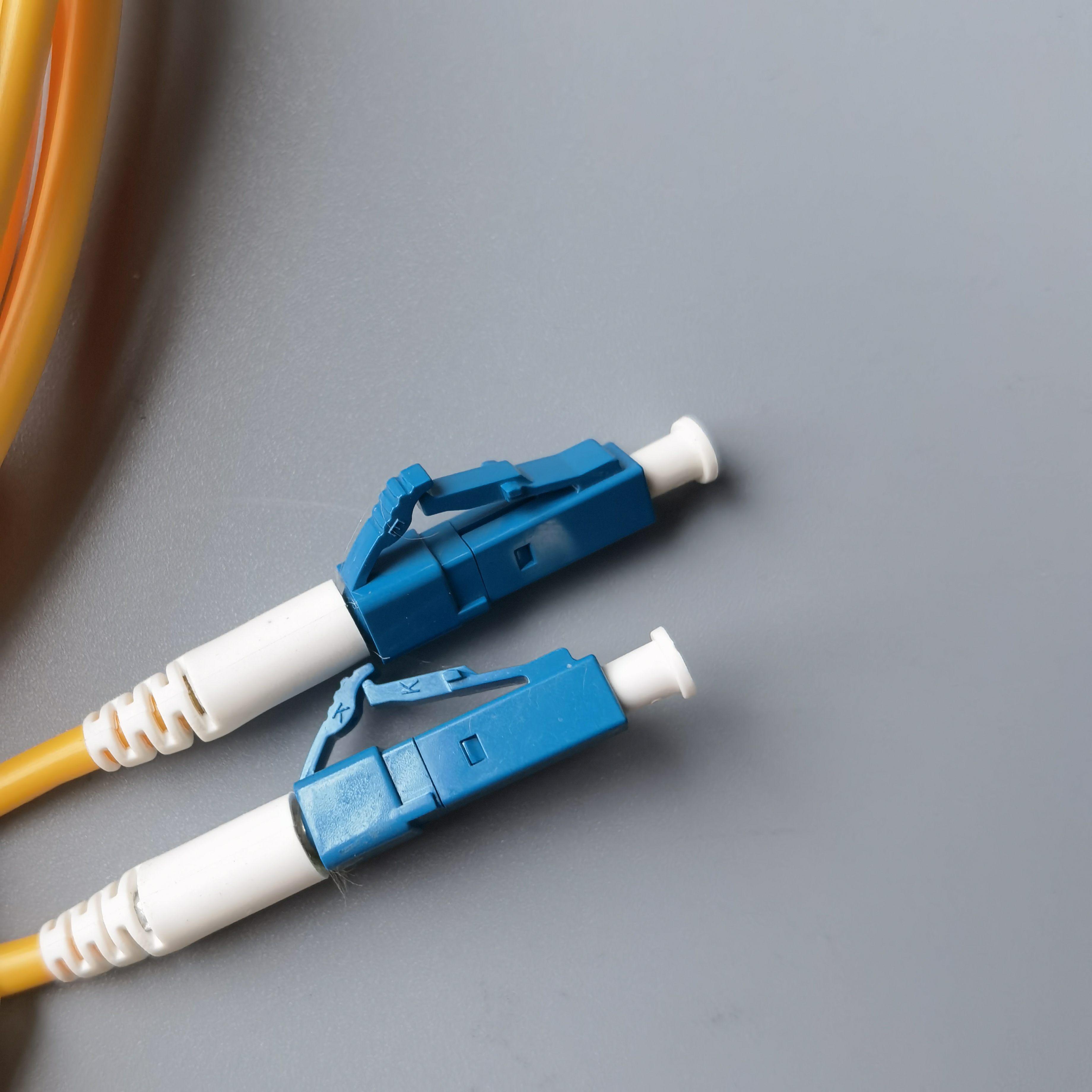 FTTH Fiber Optic Cable LC UPC To LC UPC Singlemode Simplex Indoor 2.0mm High Speed Internet Card