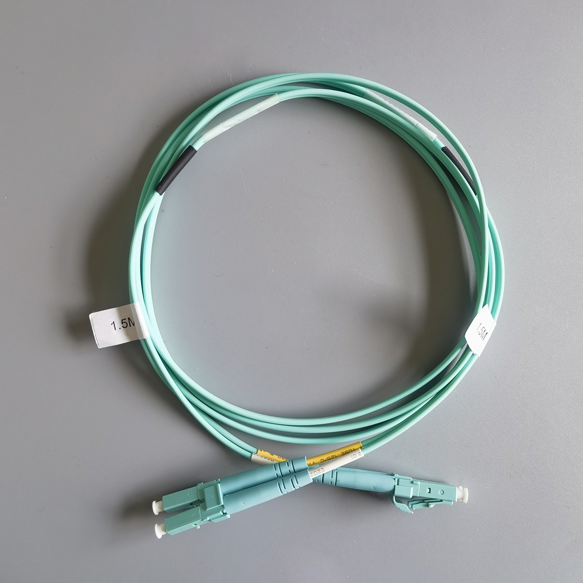 FTTH LC/UPC LC/UPC Fiber Optic Patch Cable 2.0mm LSZH OM3 Dual-Core High-Speed Internet Cable