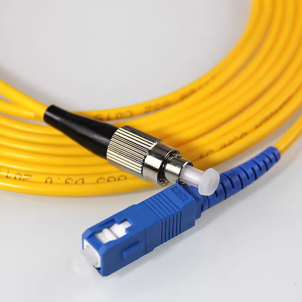 FTTH FC/UPC-SC/UPC Optical Fiber Patch Cord SM Simplex Core Fiber Optic Internet Cable High-Speed FTTH FC/UPC-SC/UPC Optical Fiber Patch Cord SM Simplex Core Fiber Optic Internet Cable High-Speed