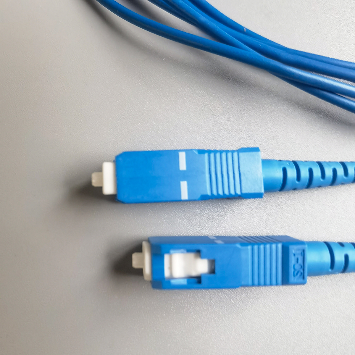 FTTH SC/UPC-SC/UPC 3M 2.0mm Indoor Simplex Fiber Optic Patch Cord Cable High-Speed Low Loss